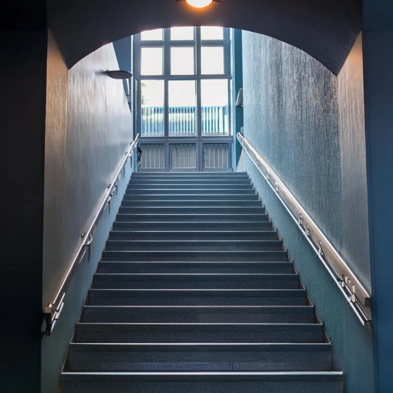 Forbattringsmalning Underhallsrenovering av Trapphus 3